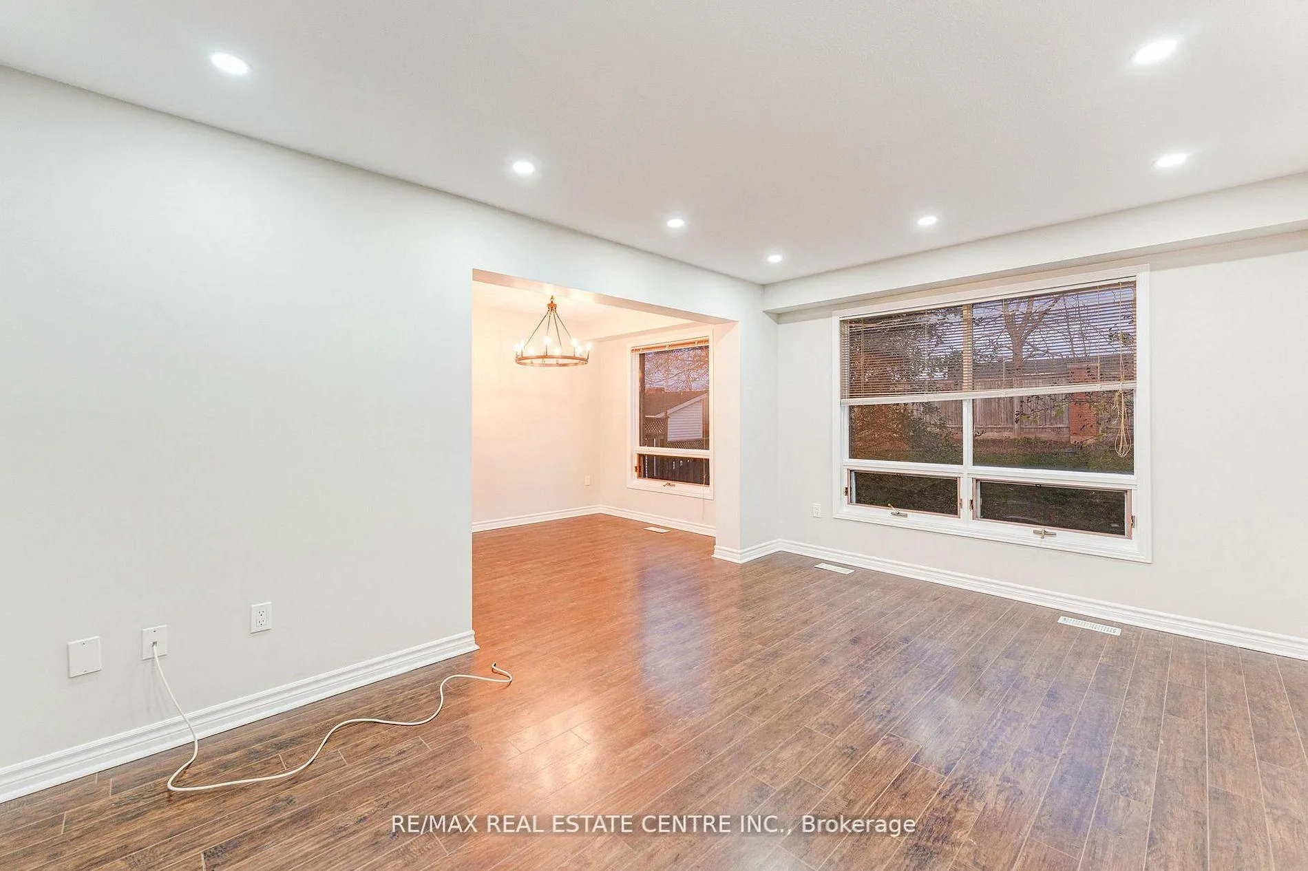 Photo 8 of 4944 Windgate Drive, Niagara Falls, Ascot — HOMEH