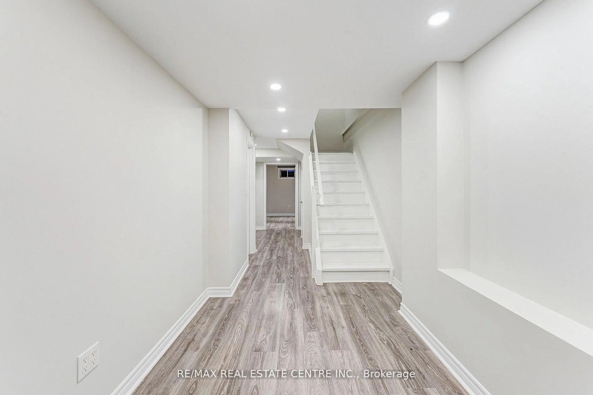 Photo 26 of 4944 Windgate Drive, Niagara Falls, Ascot — HOMEH
