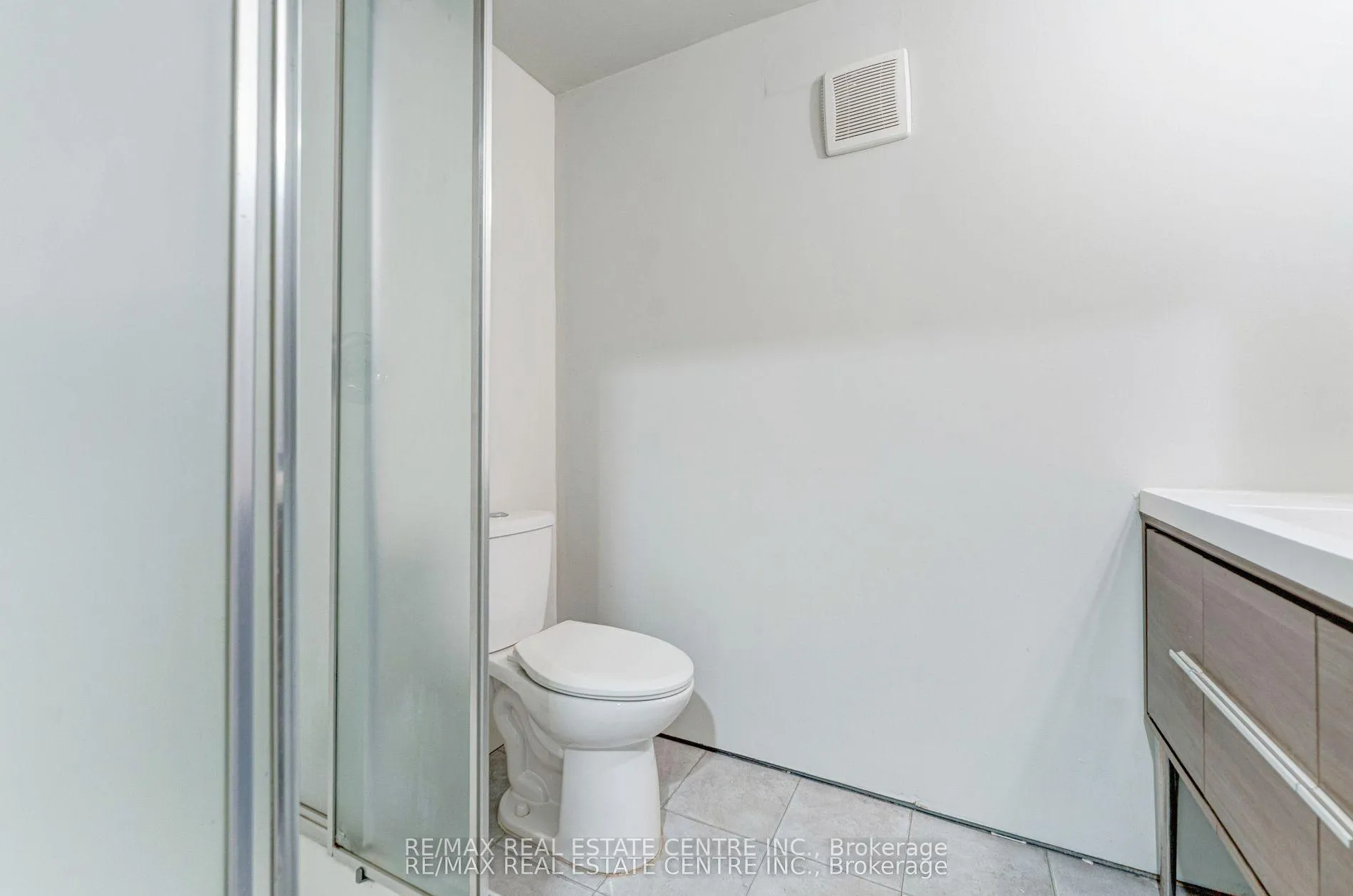 Photo 31 of 4944 Windgate Drive, Niagara Falls, Ascot — HOMEH