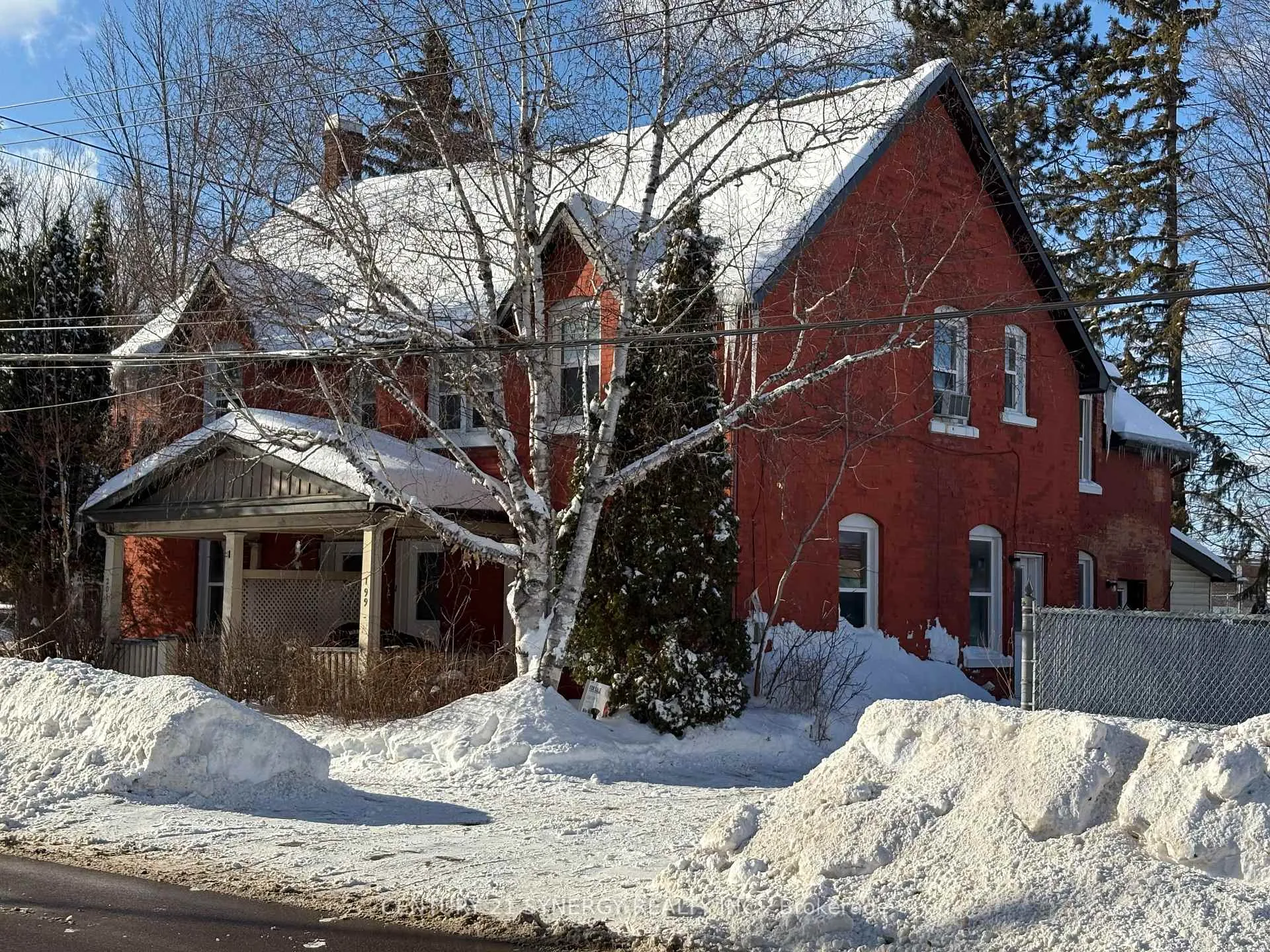 Front of 197-199-201 Mary Street