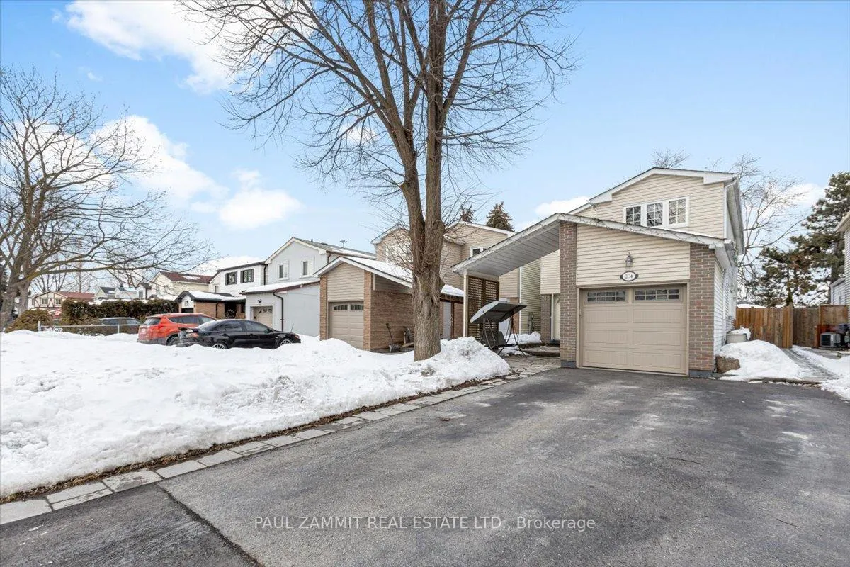 Photo 2 of 204 Snowshoe Crescent, Markham, German Mills — HOMEH
