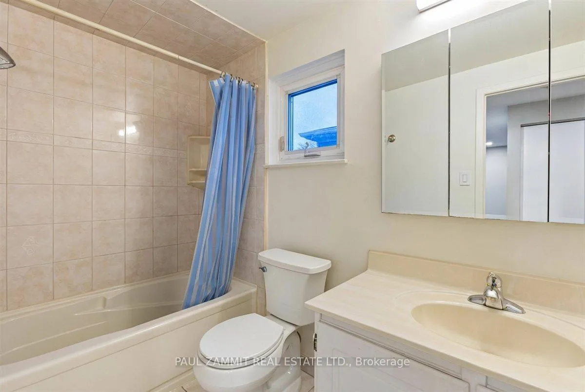 Photo 22 of 204 Snowshoe Crescent, Markham, German Mills — HOMEH