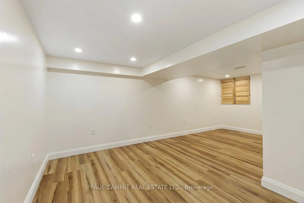 Photo 24 of 204 Snowshoe Crescent, Markham, German Mills — HOMEH