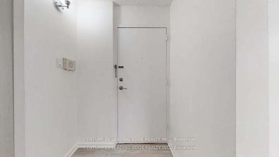 Photo 5 of Unit 1202, 10 Sunny Glenway, Toronto, Flemingdon Park — HOMEH
