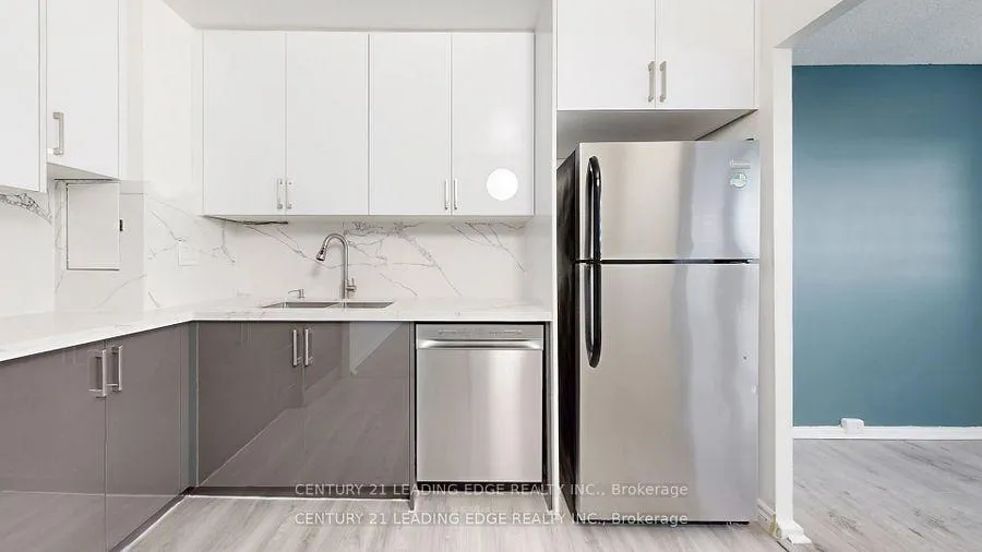 Photo 11 of Unit 1202, 10 Sunny Glenway, Toronto, Flemingdon Park — HOMEH