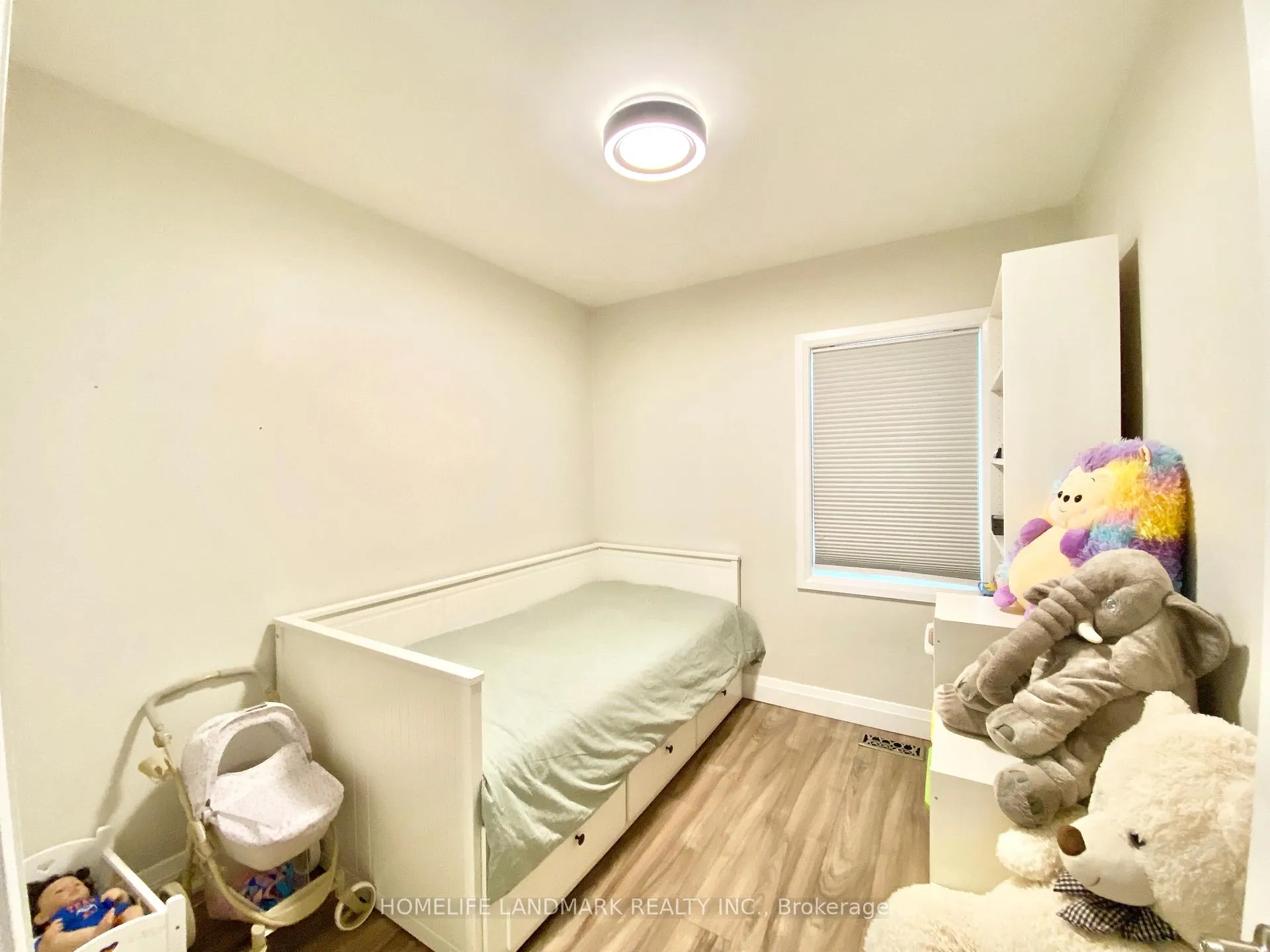 Photo 12 of 689 Jane Street, Toronto, Rockcliffe-Smythe — HOMEH