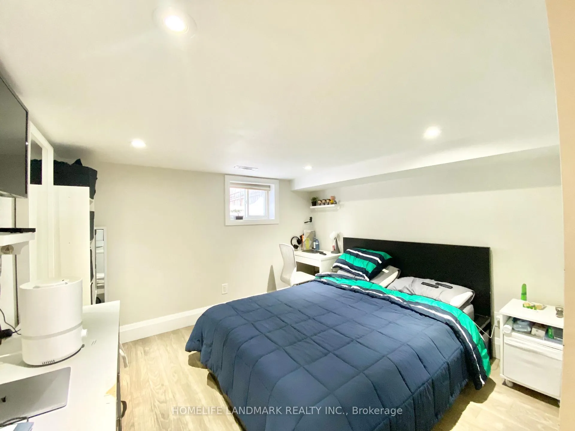 Photo 21 of 689 Jane Street, Toronto, Rockcliffe-Smythe — HOMEH