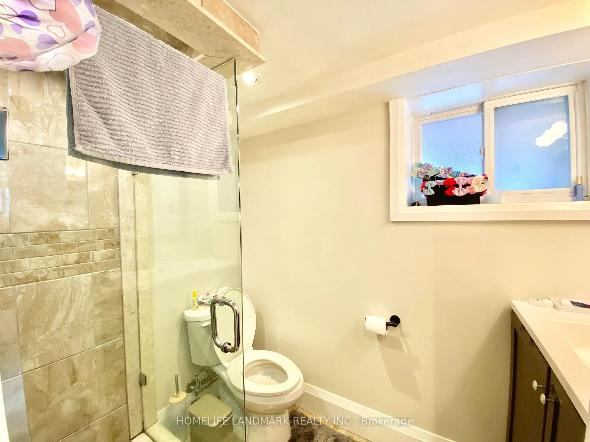 Photo 25 of 689 Jane Street, Toronto, Rockcliffe-Smythe — HOMEH