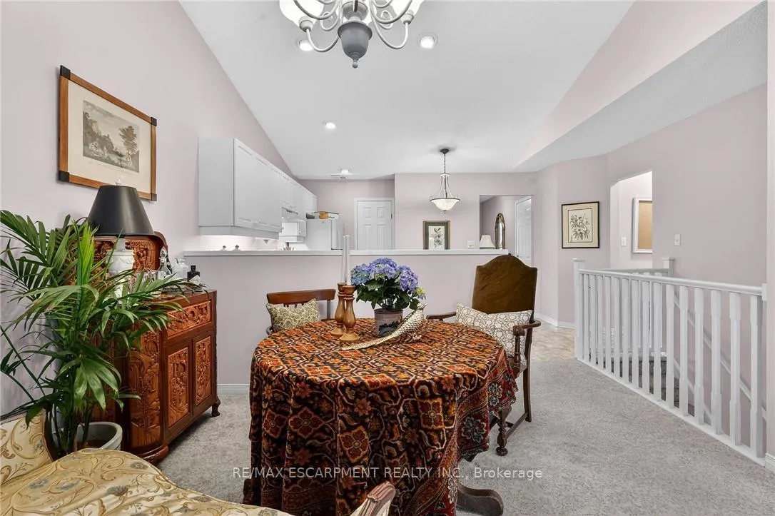 Photo 13 of Unit 30, 303 Central Avenue, Grimsby, Grimsby East — HOMEH