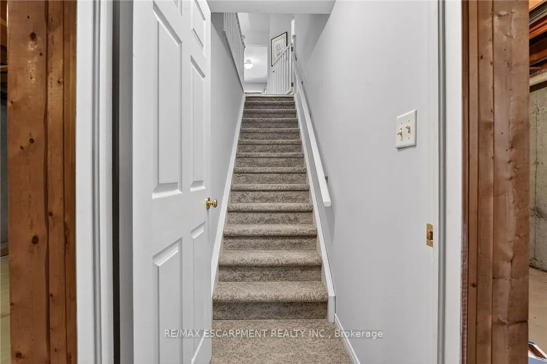 Photo 32 of Unit 30, 303 Central Avenue, Grimsby, Grimsby East — HOMEH