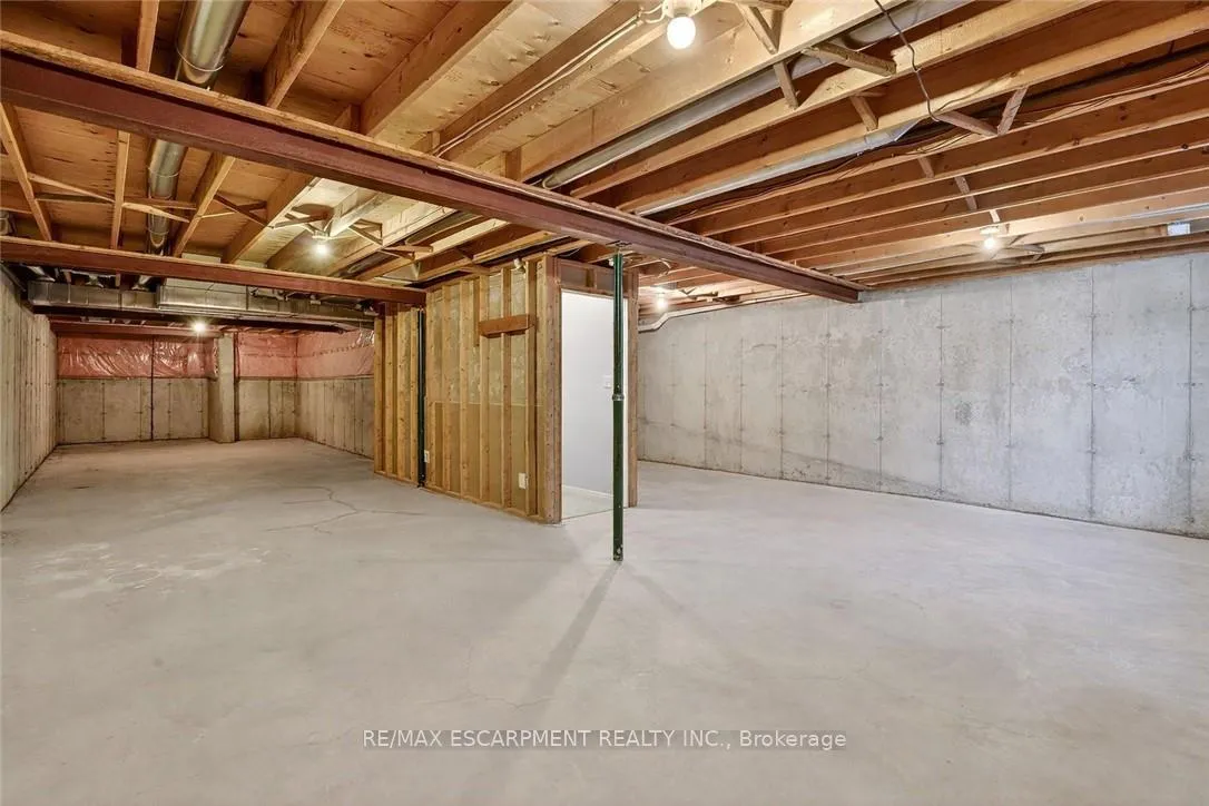 Photo 34 of Unit 30, 303 Central Avenue, Grimsby, Grimsby East — HOMEH