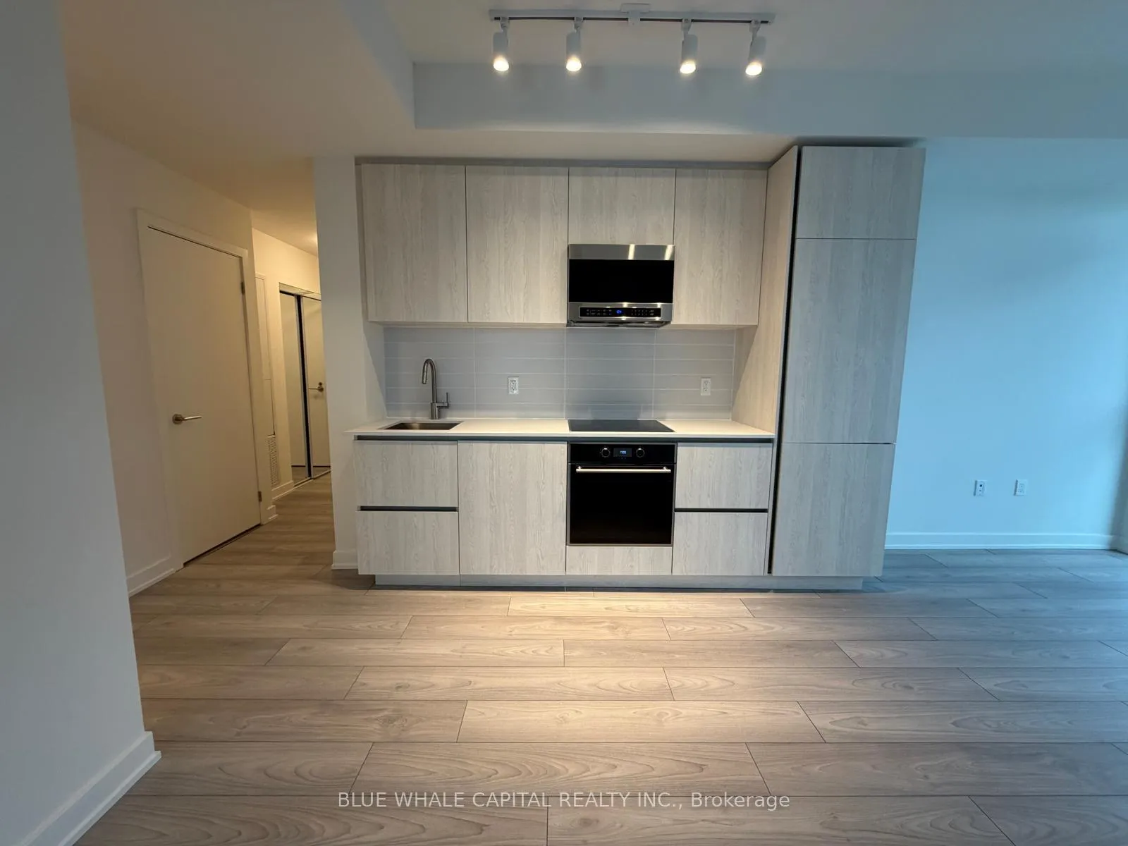 Photo 2 of Unit 2709, 110 Broadway Avenue, Toronto, Mount Pleasant West — HOMEH