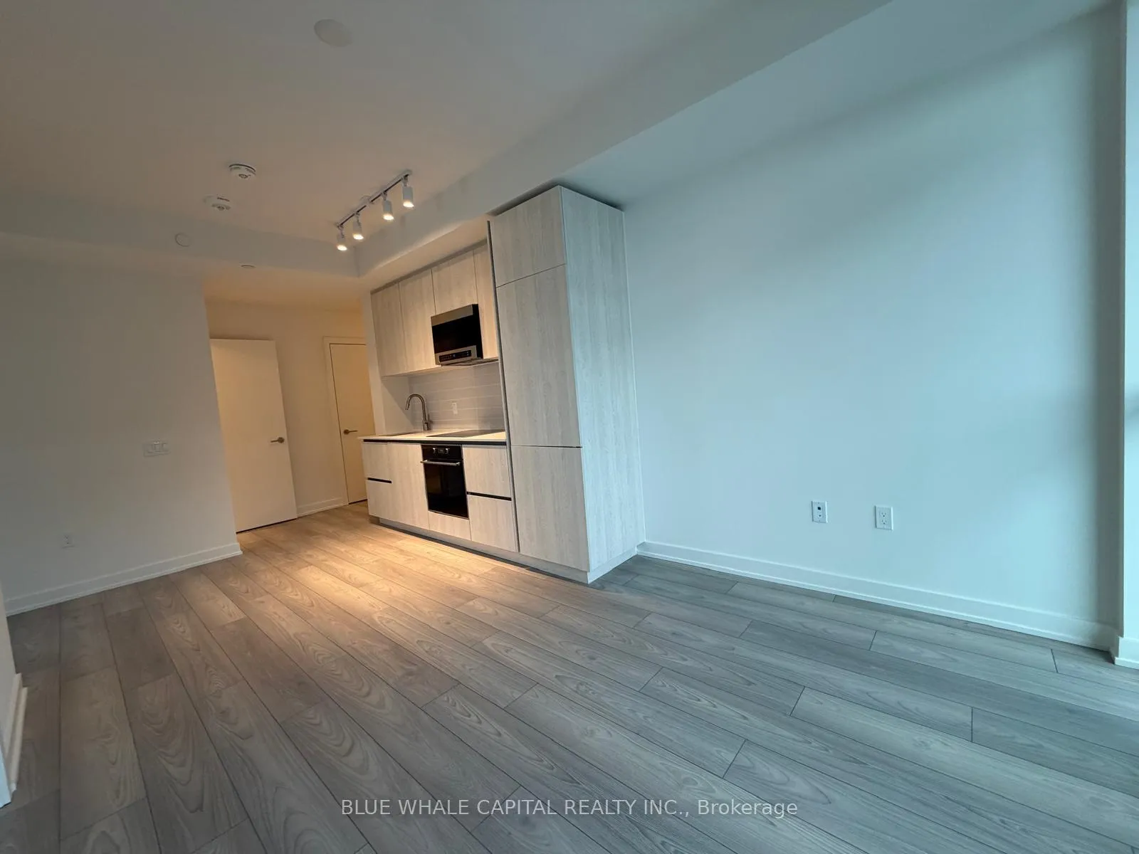 Photo 7 of Unit 2709, 110 Broadway Avenue, Toronto, Mount Pleasant West — HOMEH