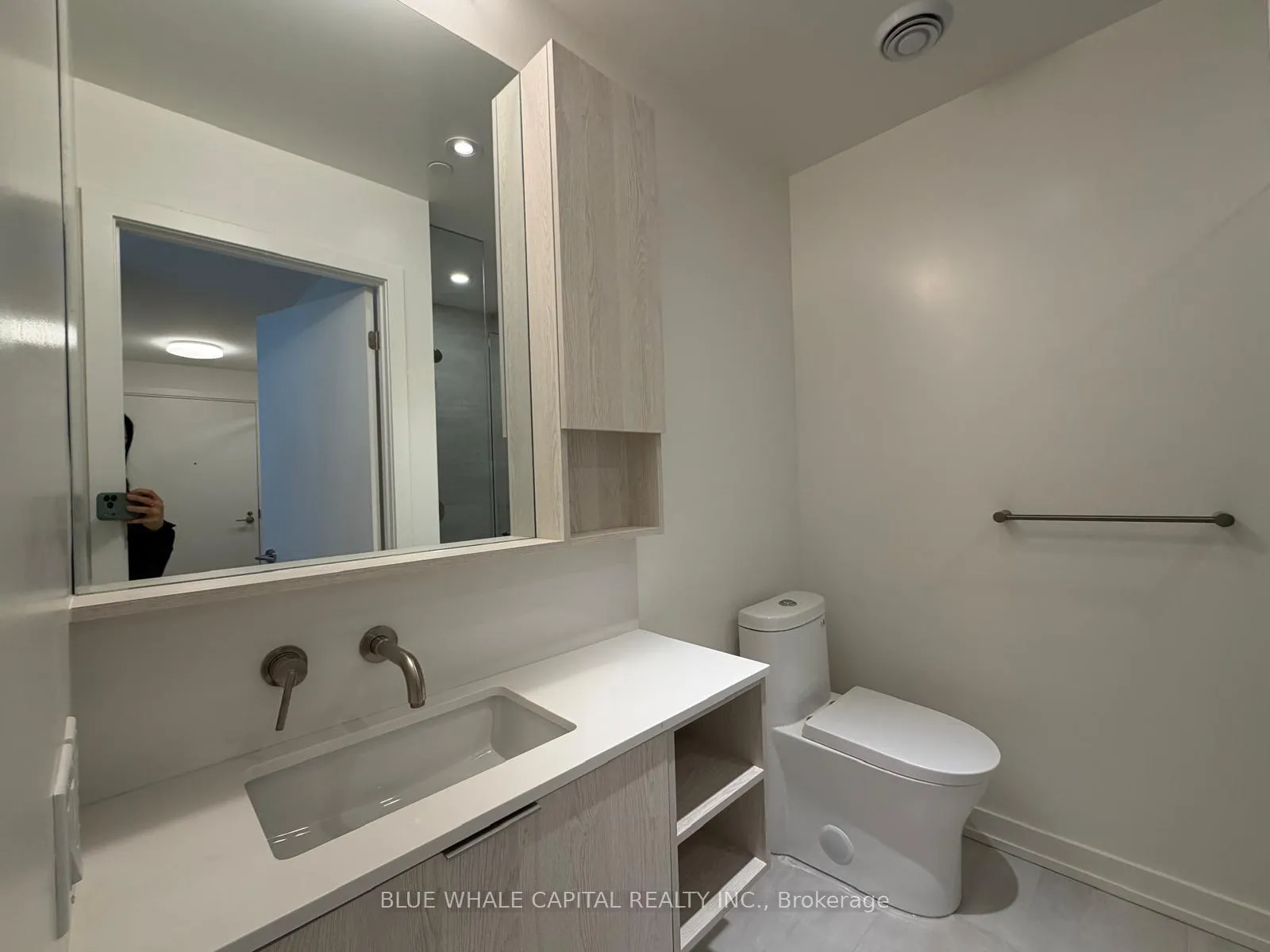 Photo 10 of Unit 2709, 110 Broadway Avenue, Toronto, Mount Pleasant West — HOMEH