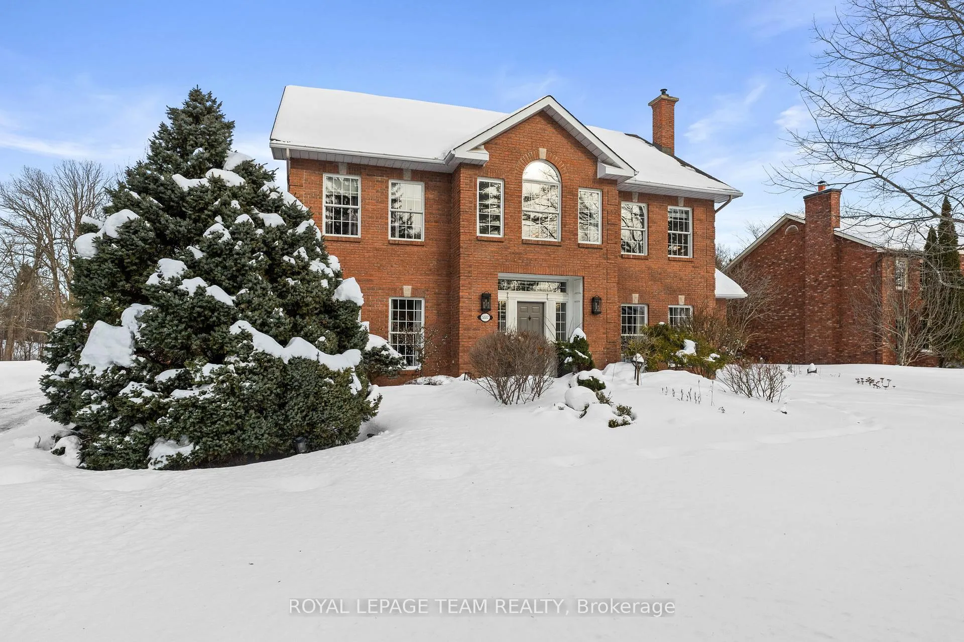 Photo 4 of 5557 Pettapiece Crescent, Ottawa, Manotick Village & Manotick Estates — HOMEH