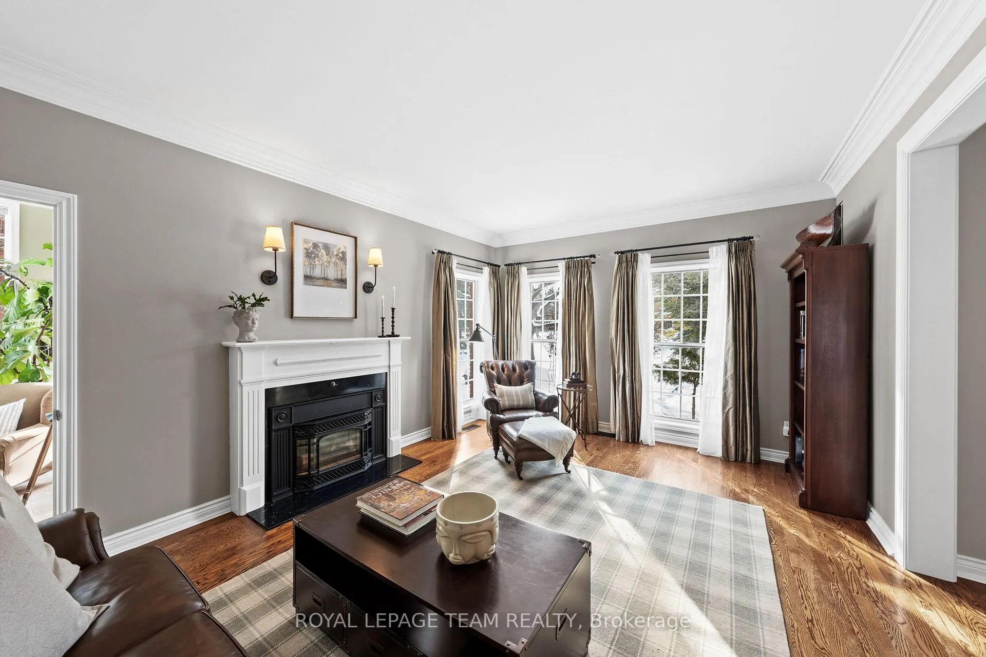 Photo 9 of 5557 Pettapiece Crescent, Ottawa, Manotick Village & Manotick Estates — HOMEH