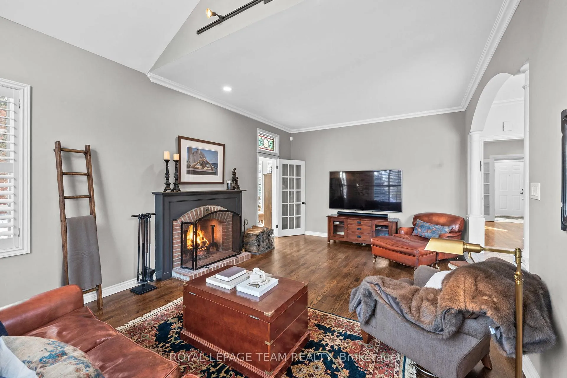 Photo 12 of 5557 Pettapiece Crescent, Ottawa, Manotick Village & Manotick Estates — HOMEH
