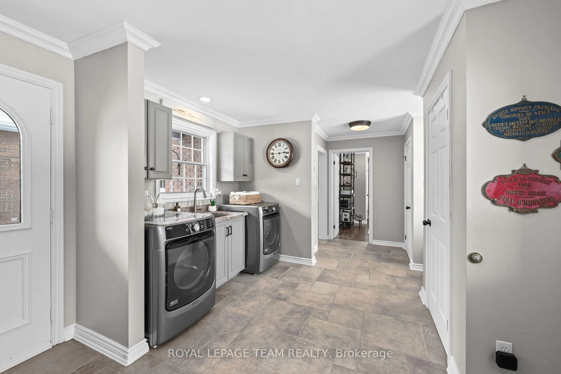 Photo 22 of 5557 Pettapiece Crescent, Ottawa, Manotick Village & Manotick Estates — HOMEH