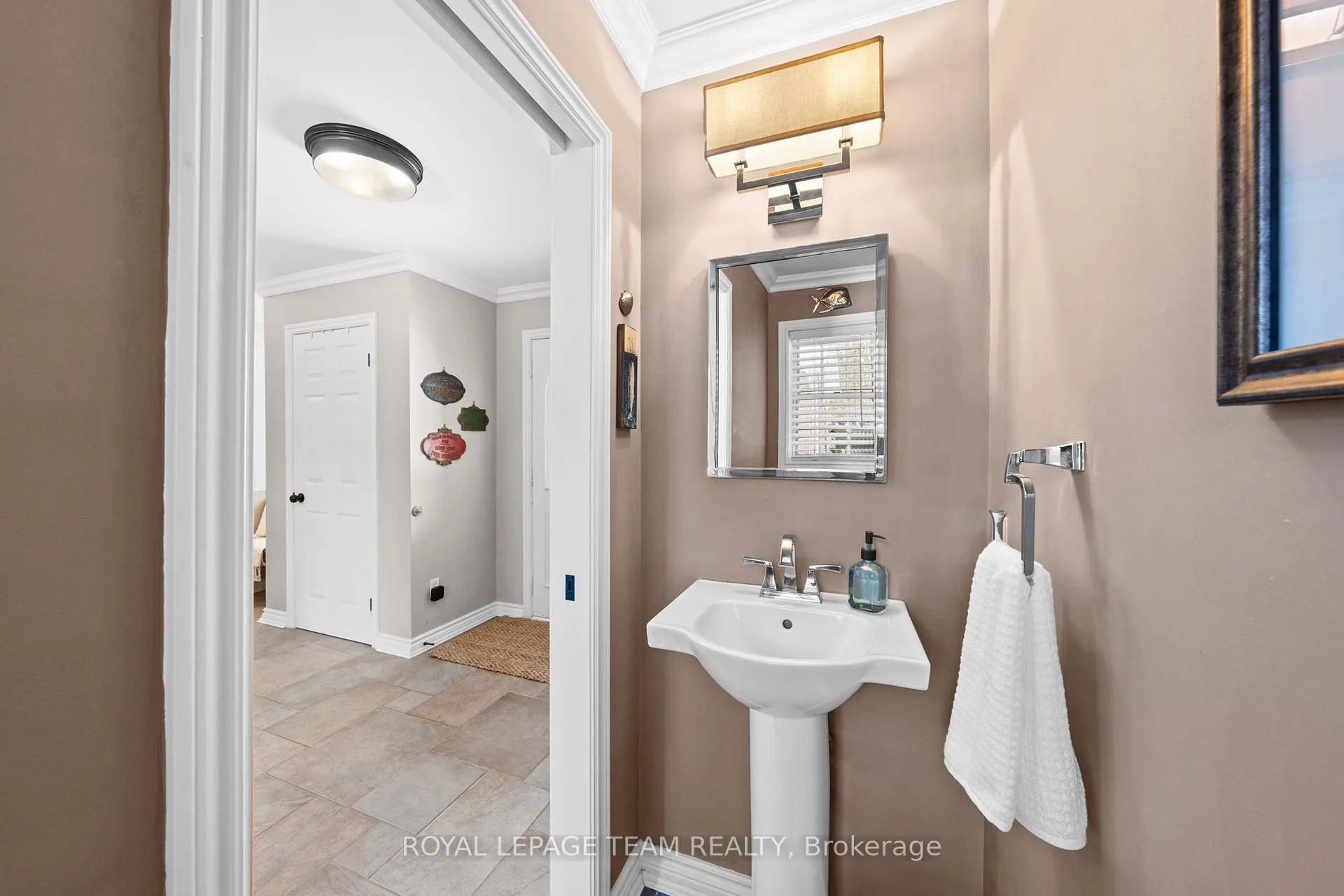 Photo 26 of 5557 Pettapiece Crescent, Ottawa, Manotick Village & Manotick Estates — HOMEH