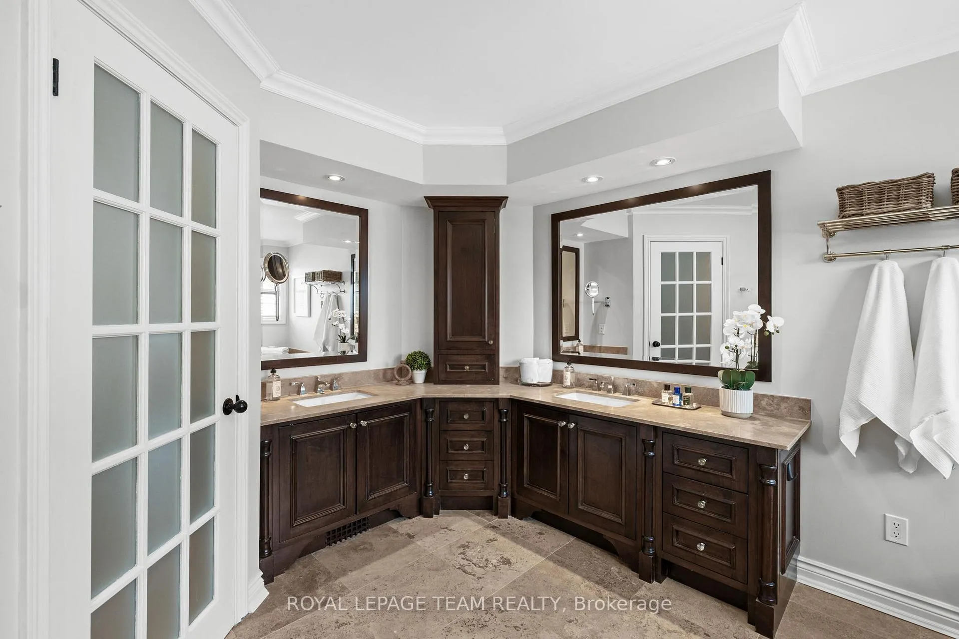 Photo 30 of 5557 Pettapiece Crescent, Ottawa, Manotick Village & Manotick Estates — HOMEH