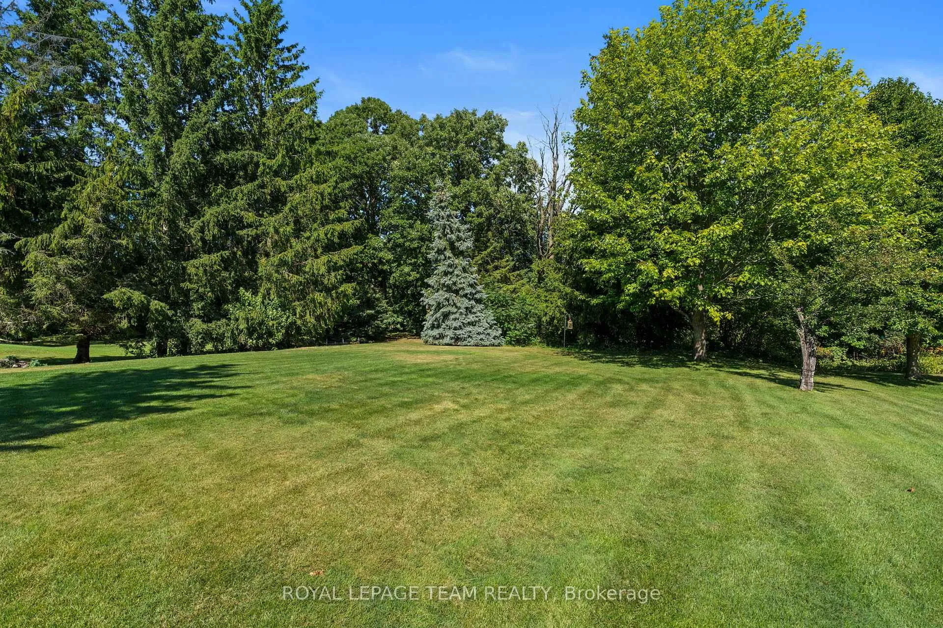 Photo 42 of 5557 Pettapiece Crescent, Ottawa, Manotick Village & Manotick Estates — HOMEH