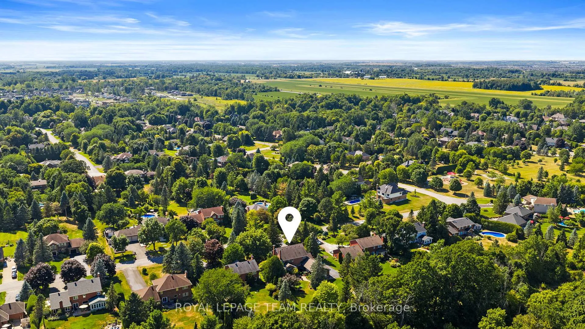 Photo 49 of 5557 Pettapiece Crescent, Ottawa, Manotick Village & Manotick Estates — HOMEH