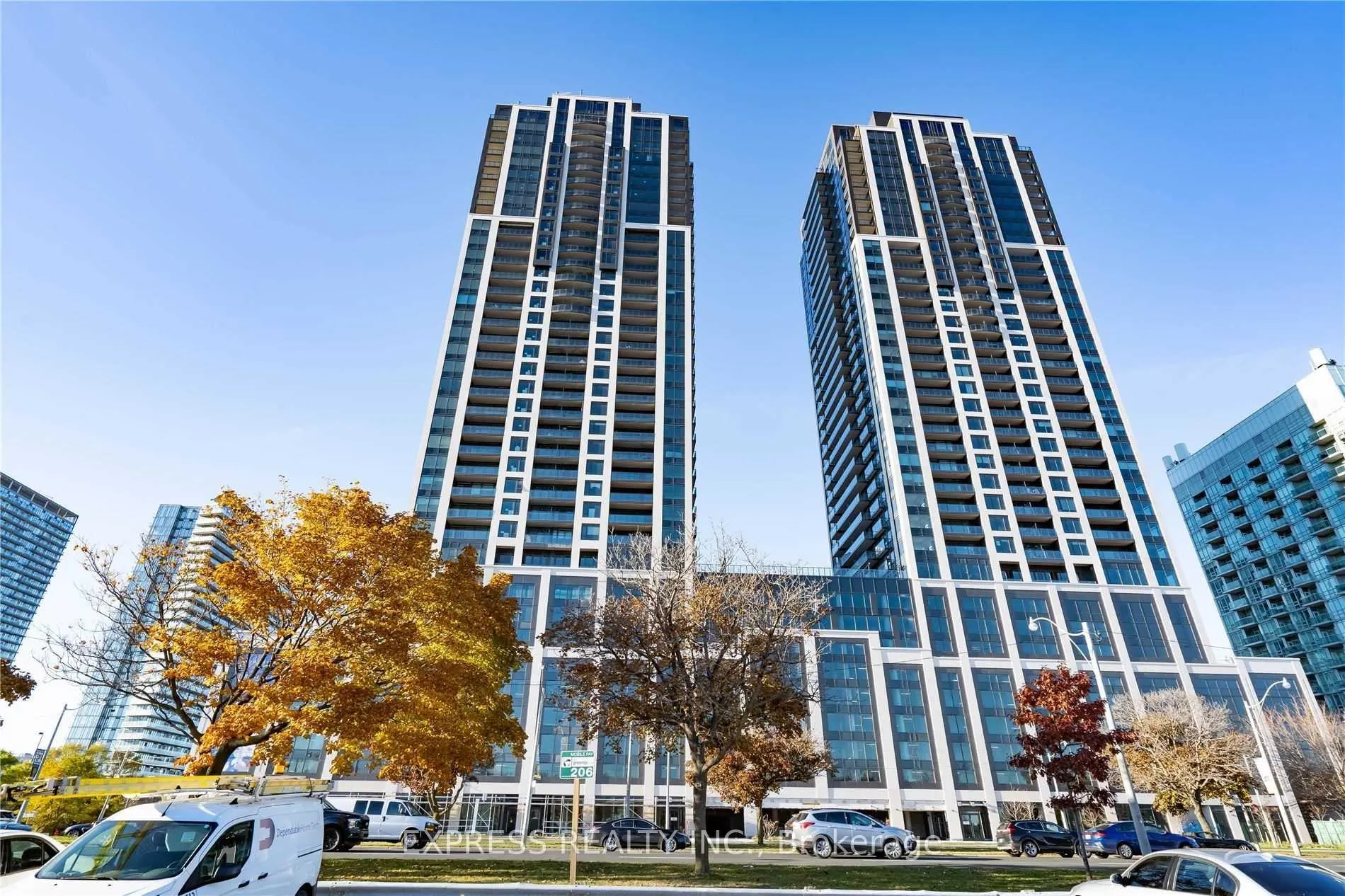 Front of Unit 2807, 1926 Lake Shore Boulevard W