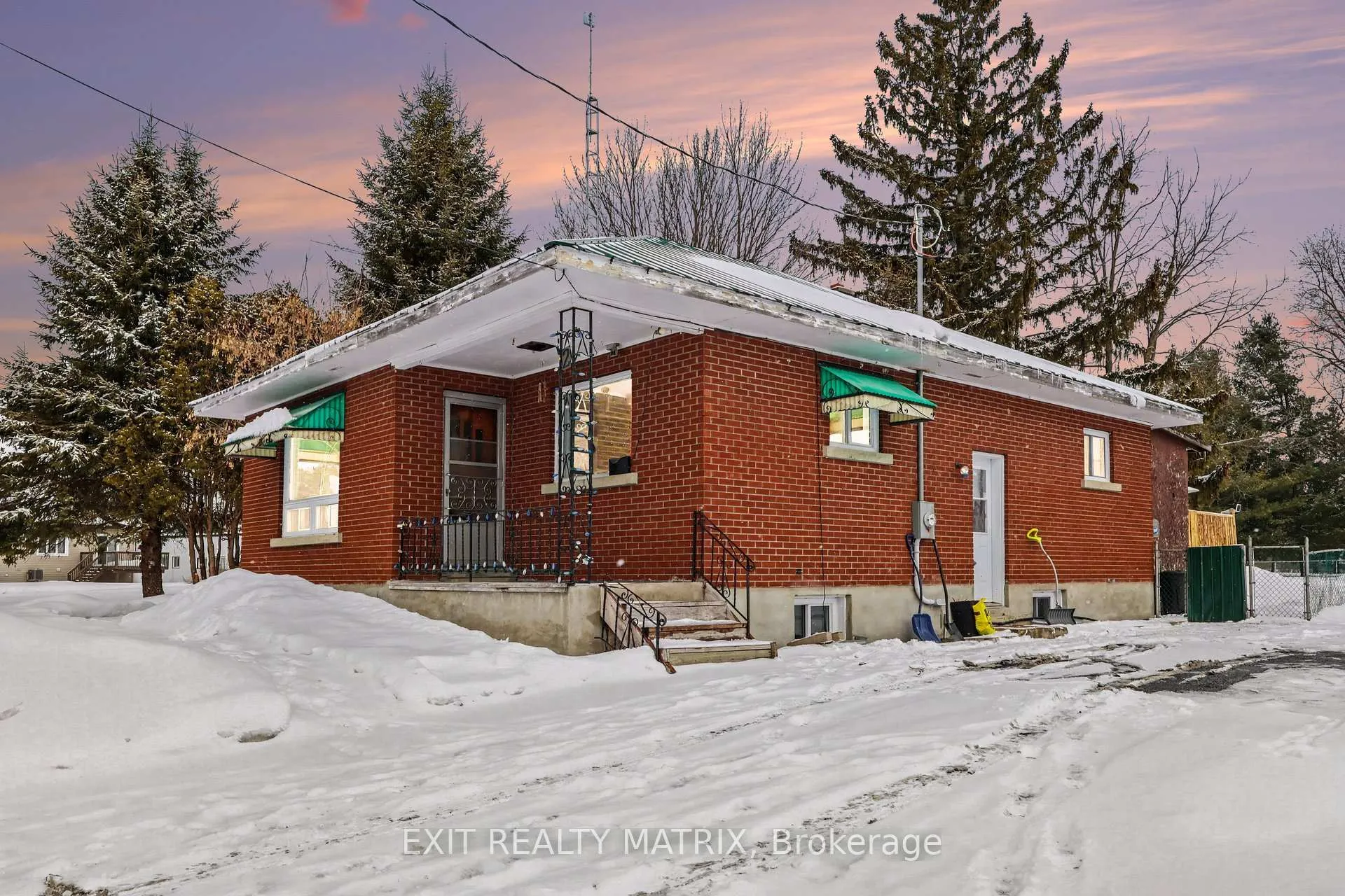 Photo 1 of 2 St Polycarp Street, North Stormont, Moose Creek — HOMEH