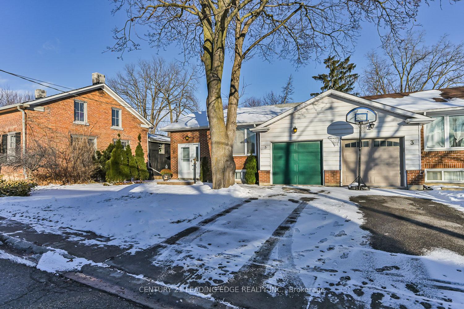 Photo 2 of 5 Jerman Street, Markham, Old Markham Village — HOMEH