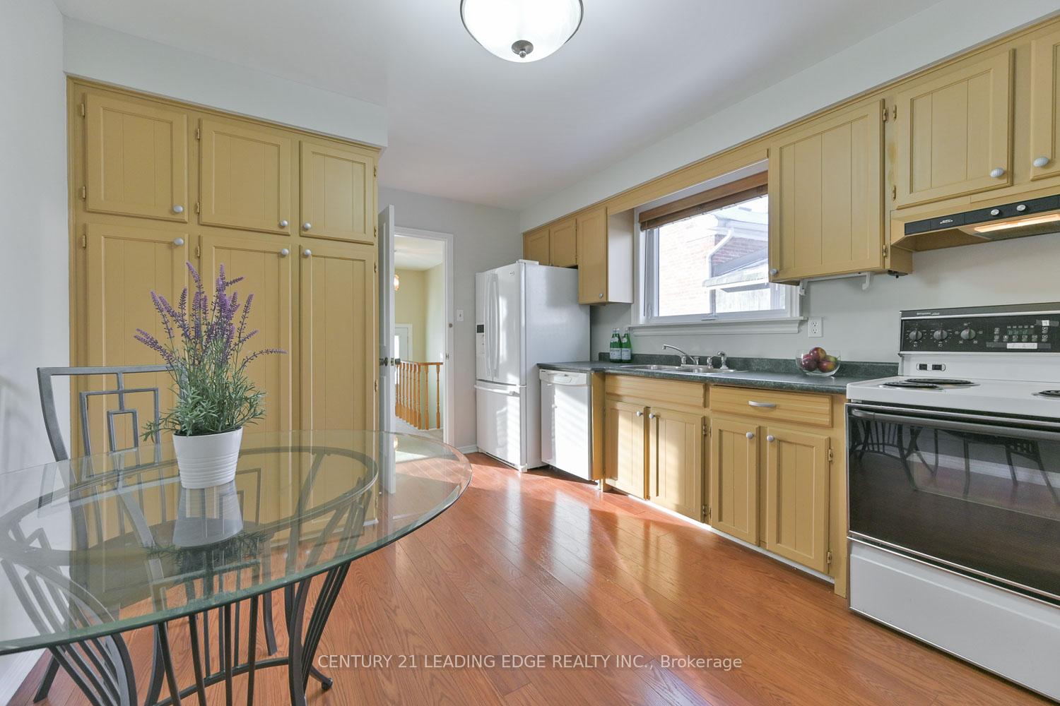 Photo 10 of 5 Jerman Street, Markham, Old Markham Village — HOMEH