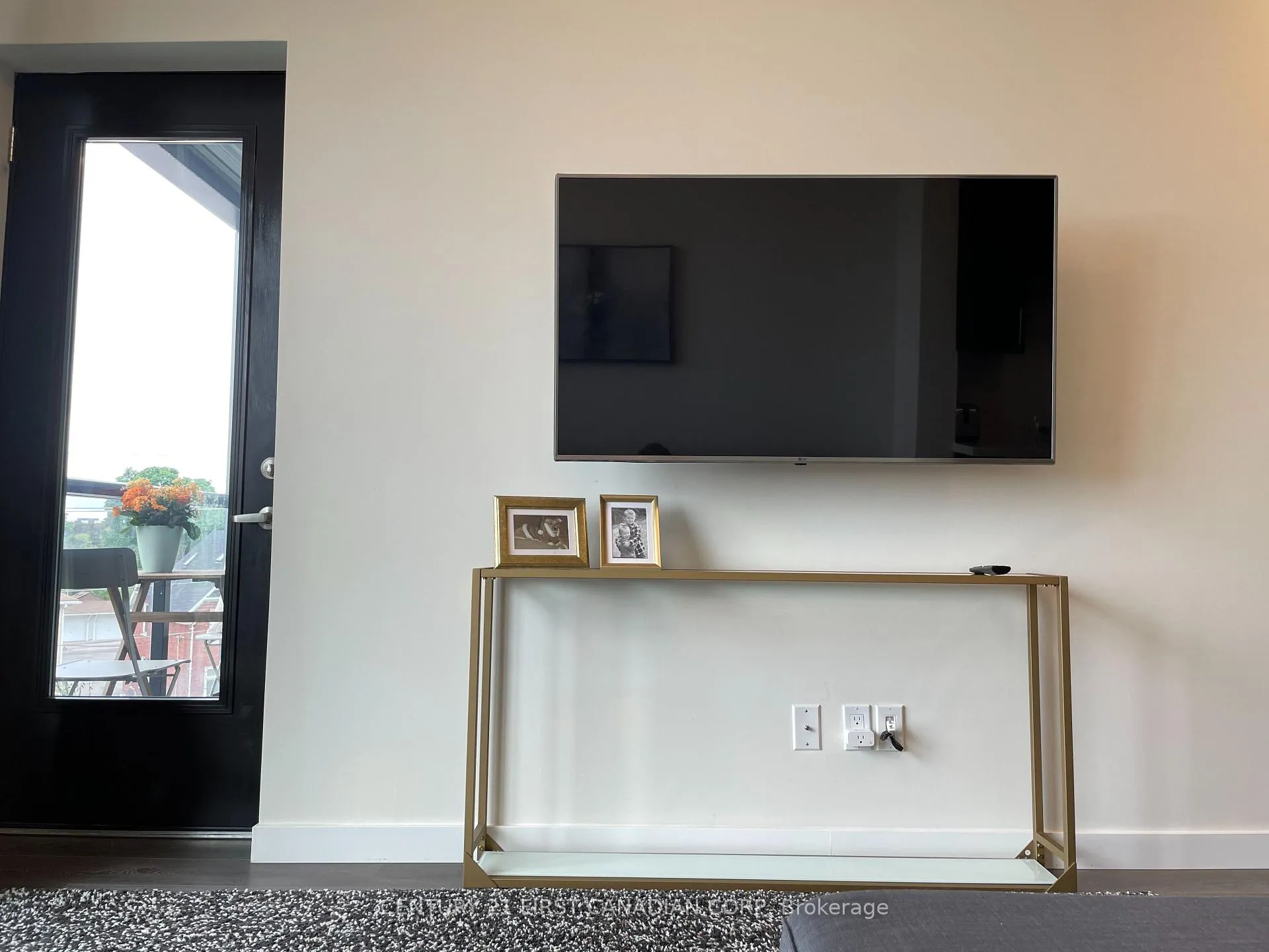 Photo 5 of Unit 410, 690 King Street W, Kitchener — HOMEH