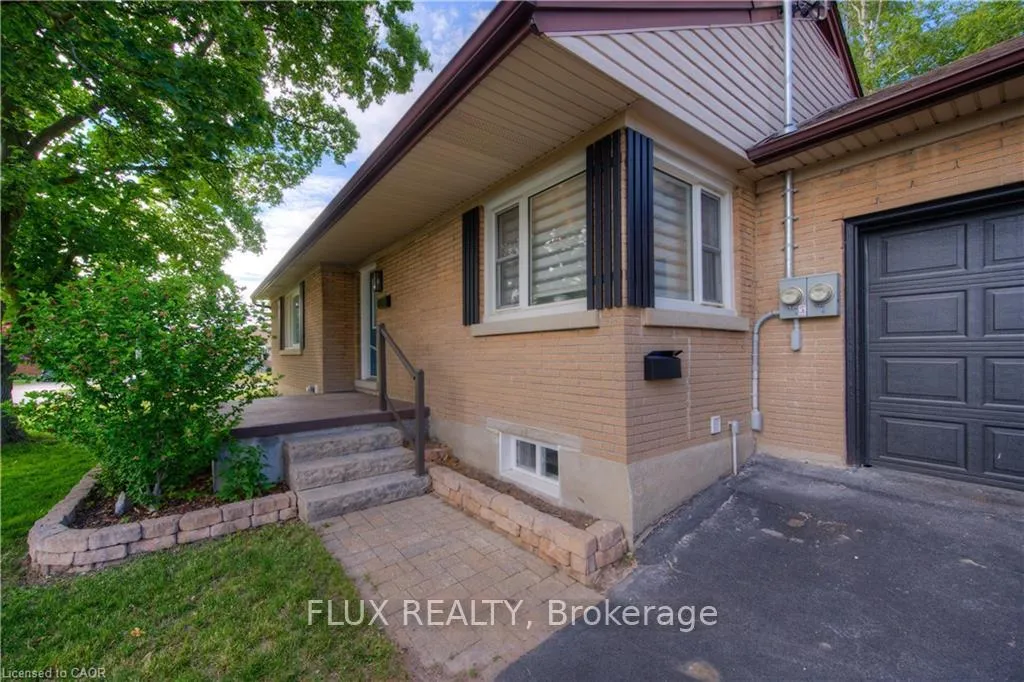 Photo 3 of Unit Main, 88 Broadmoor Avenue, Kitchener — HOMEH