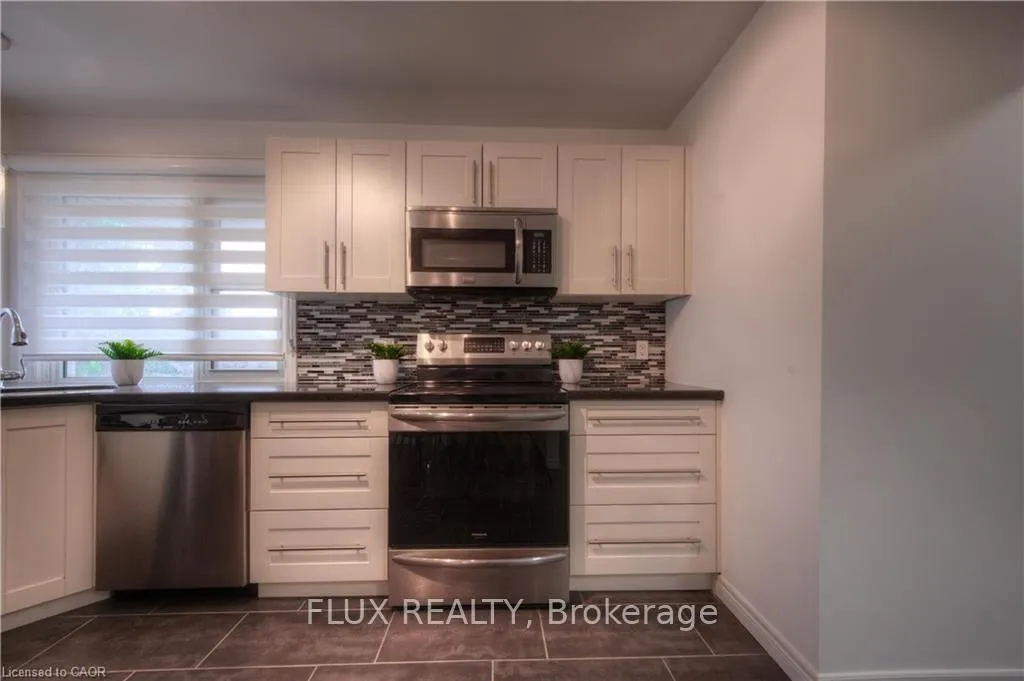 Photo 7 of Unit Main, 88 Broadmoor Avenue, Kitchener — HOMEH