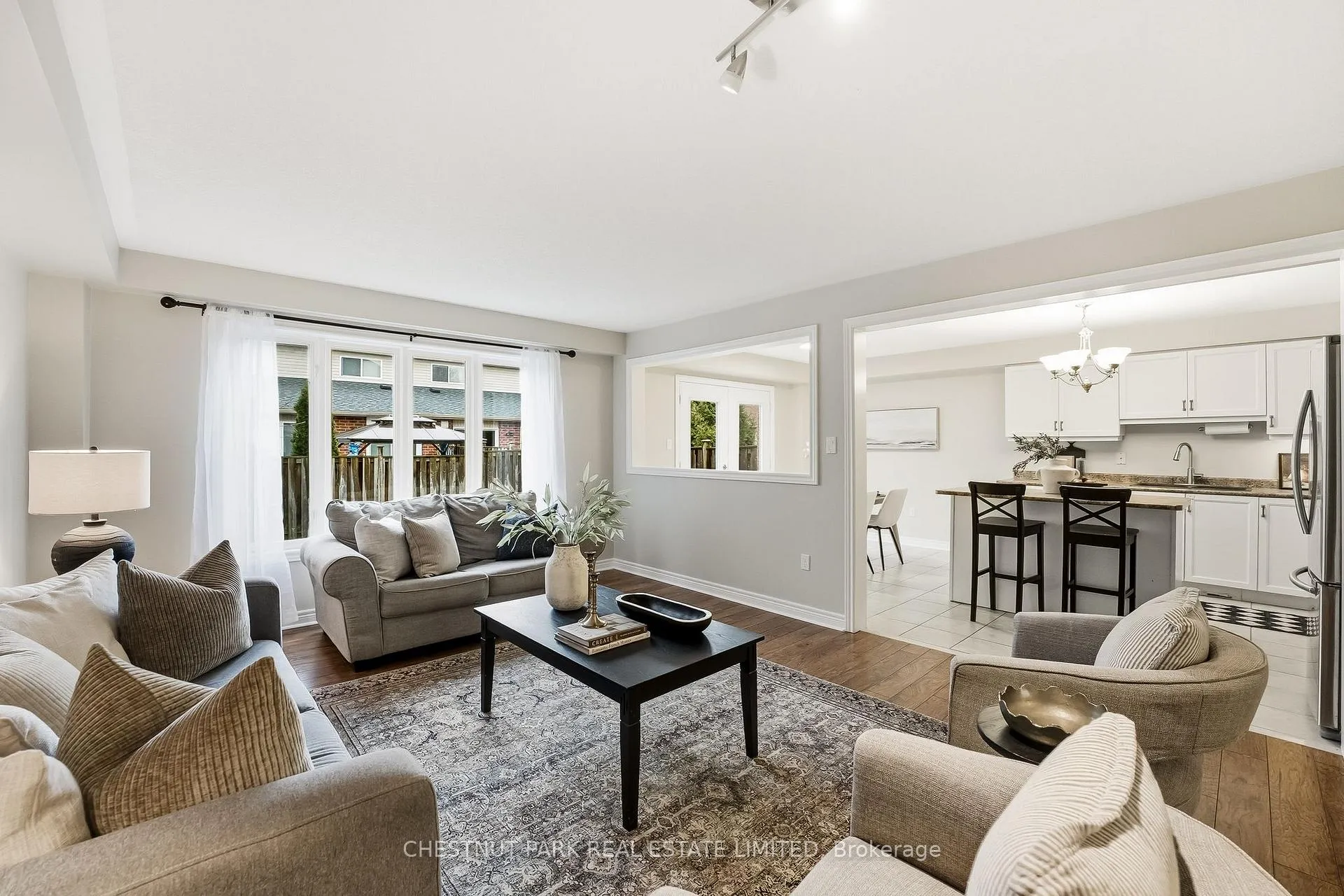 Photo 6 of 55 Apple Tree Crescent, Uxbridge — HOMEH