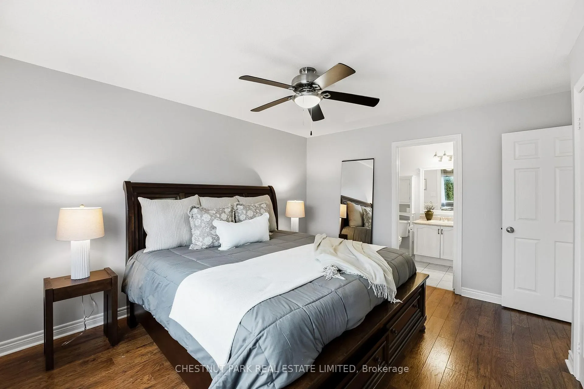 Photo 22 of 55 Apple Tree Crescent, Uxbridge — HOMEH