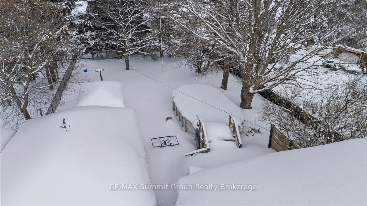 Photo 2 of 45 Toronto Road, Grey Highlands — HOMEH
