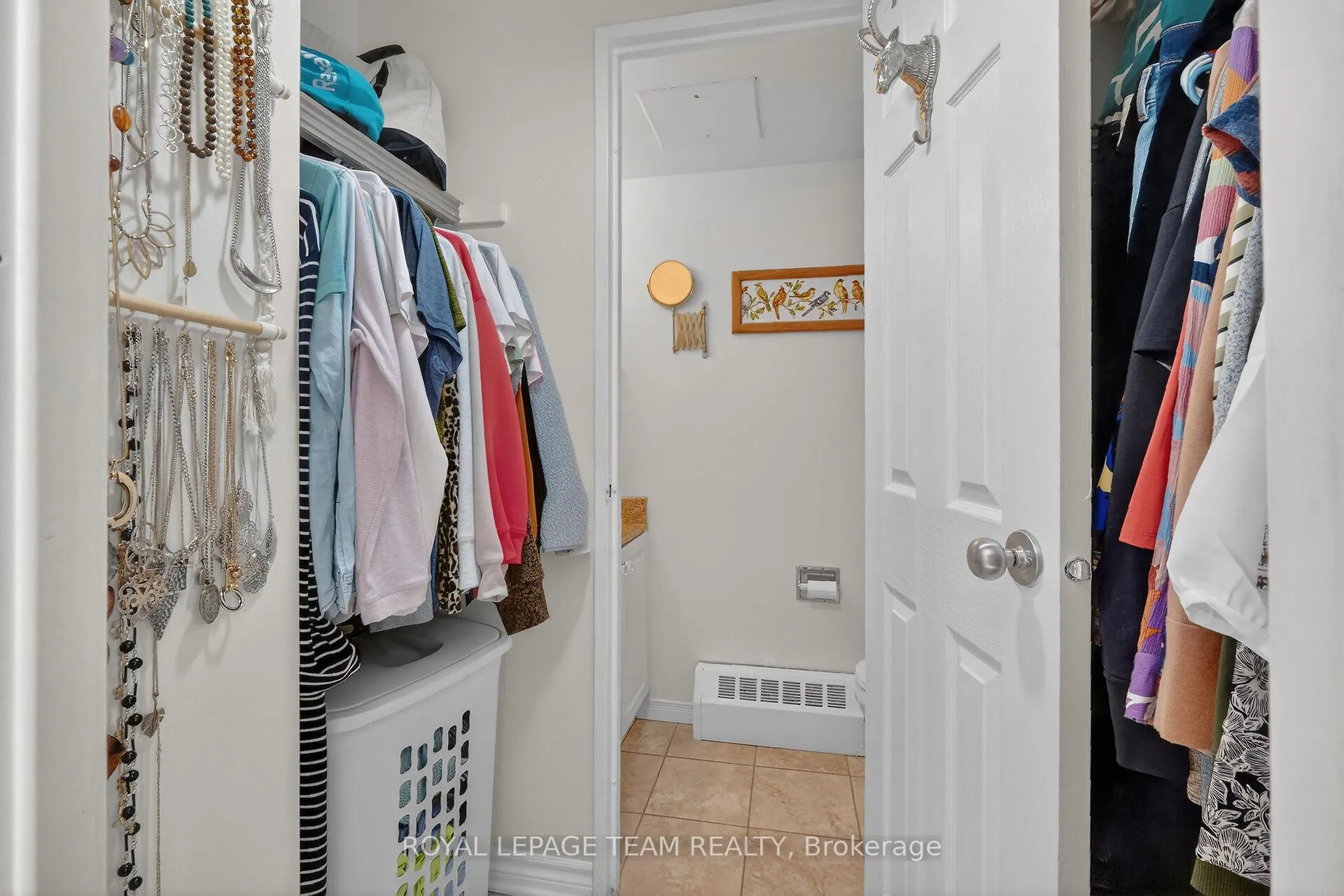 Photo 24 of Unit 403, 2400 Virginia Dr, Ottawa, Guildwood Estates - Urbandale Acres — HOMEH