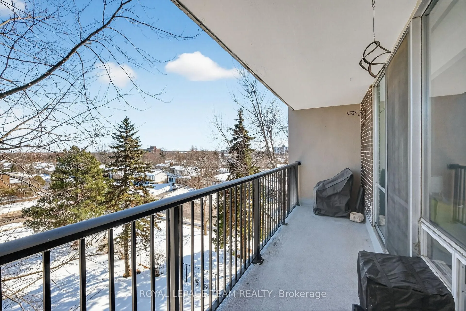 Photo 32 of Unit 403, 2400 Virginia Dr, Ottawa, Guildwood Estates - Urbandale Acres — HOMEH