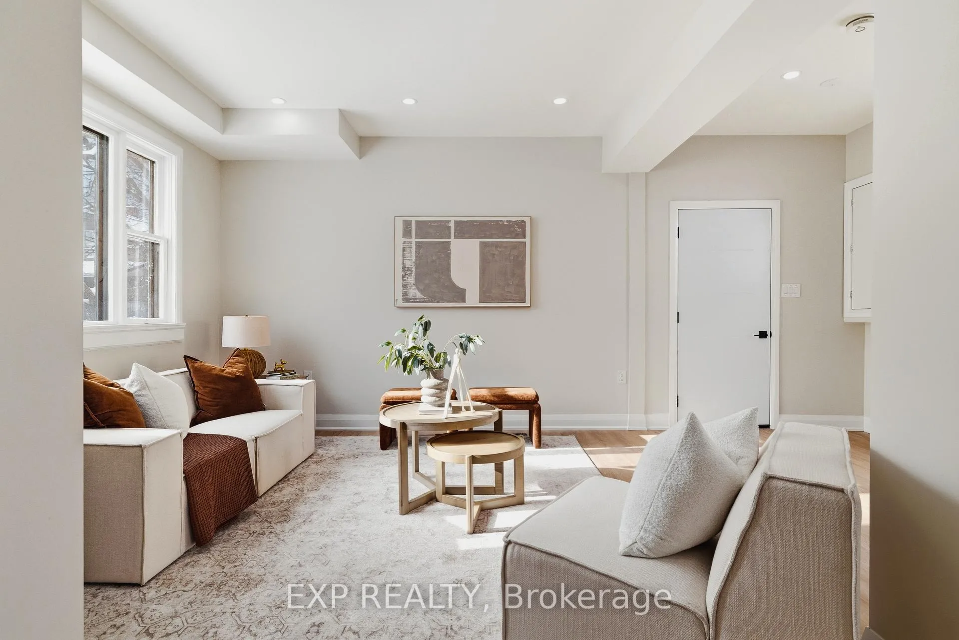 Photo 8 of 18 Foster Avenue, Guelph, Downtown — HOMEH