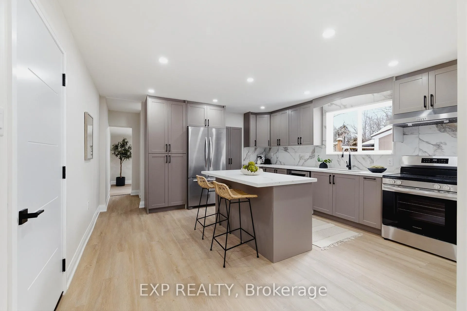 Photo 10 of 18 Foster Avenue, Guelph, Downtown — HOMEH