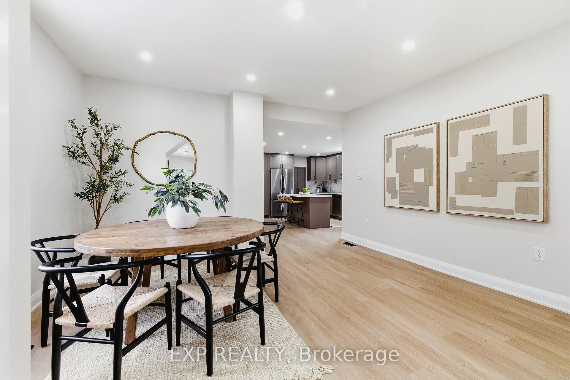 Photo 12 of 18 Foster Avenue, Guelph, Downtown — HOMEH