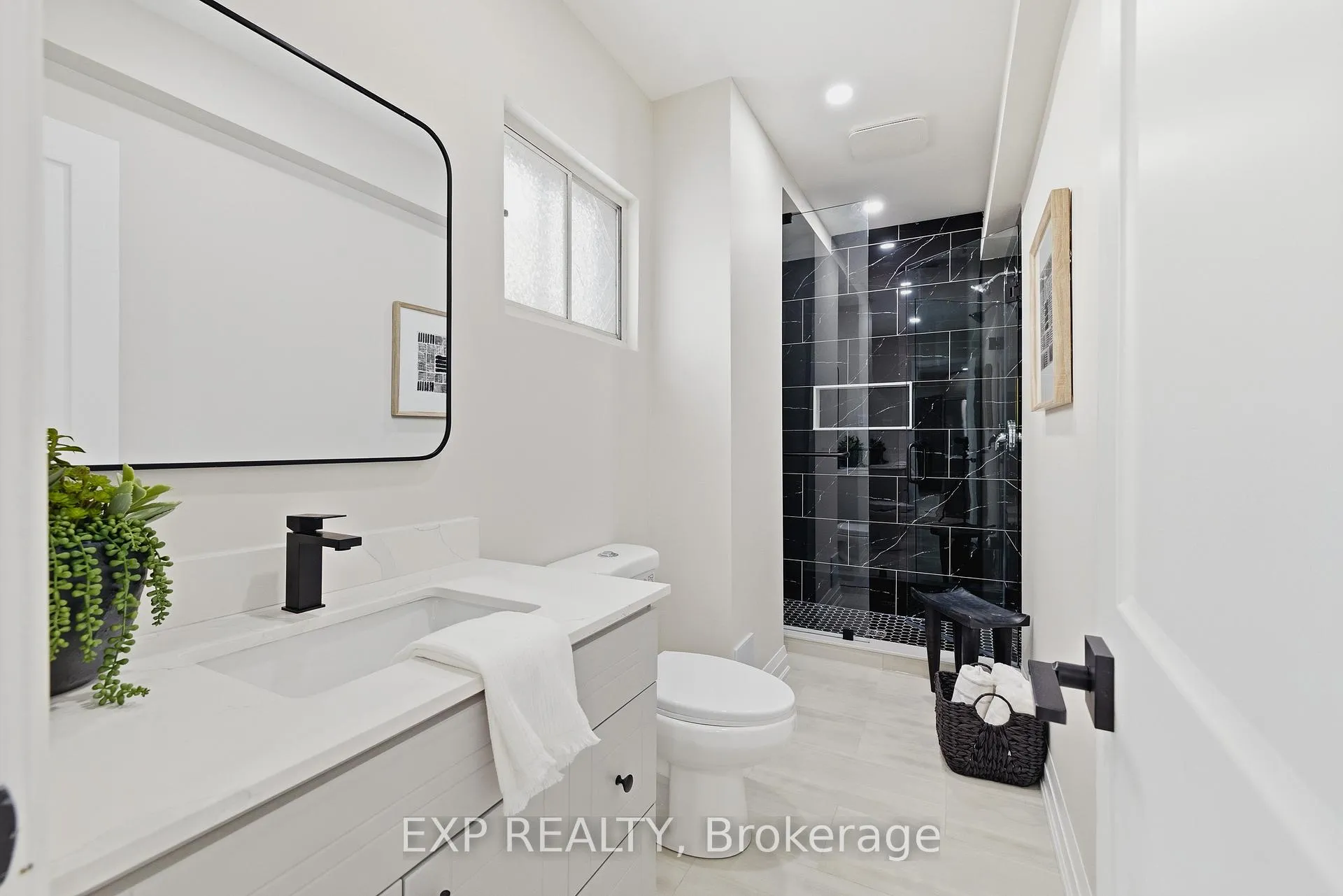 Photo 17 of 18 Foster Avenue, Guelph, Downtown — HOMEH