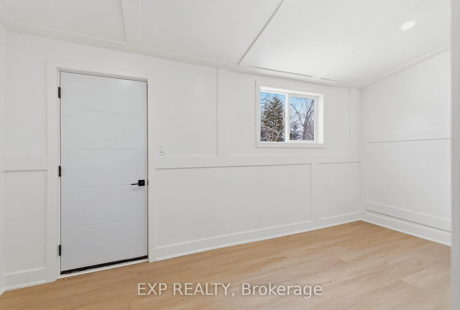 Photo 20 of 18 Foster Avenue, Guelph, Downtown — HOMEH