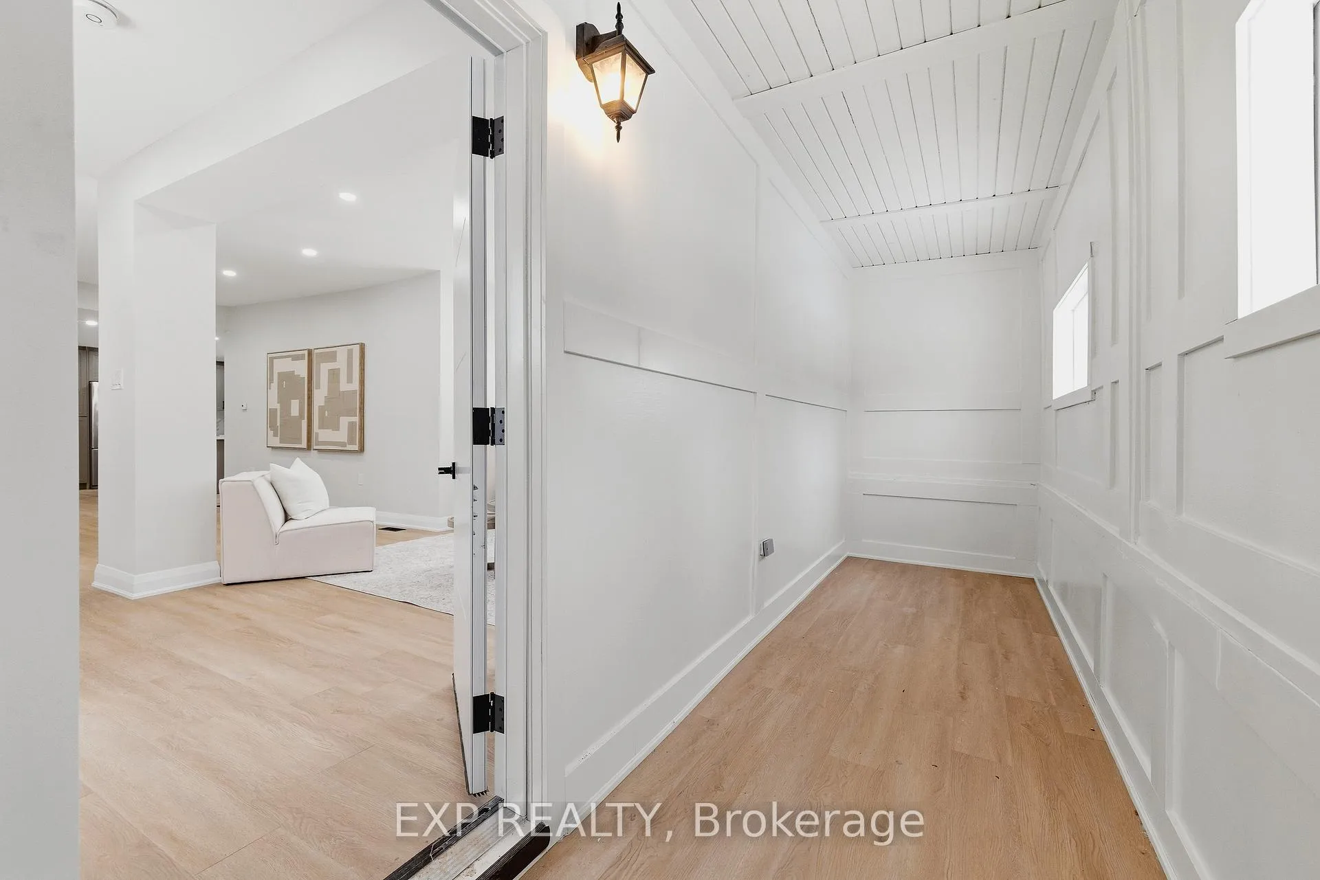 Photo 21 of 18 Foster Avenue, Guelph, Downtown — HOMEH