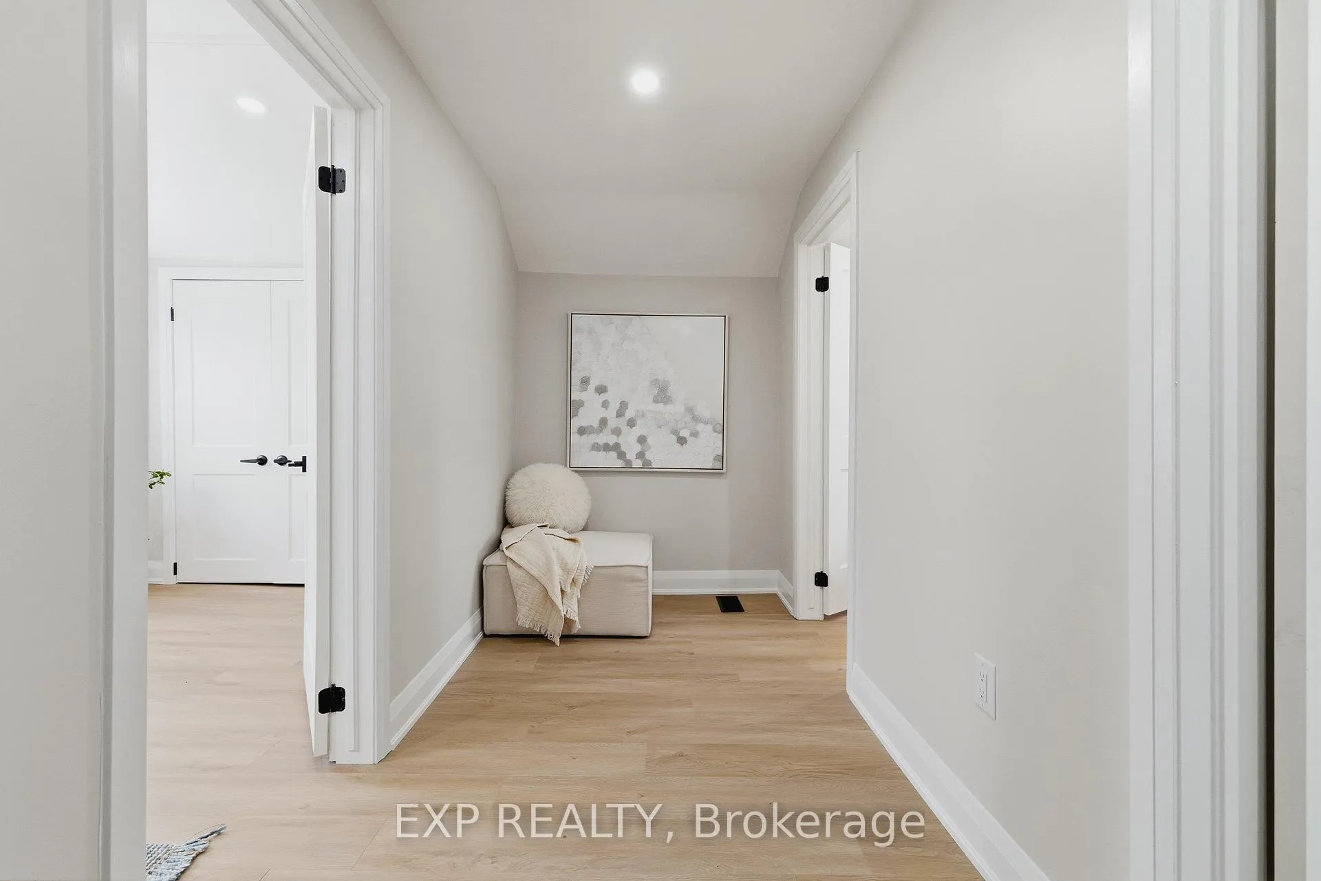Photo 22 of 18 Foster Avenue, Guelph, Downtown — HOMEH