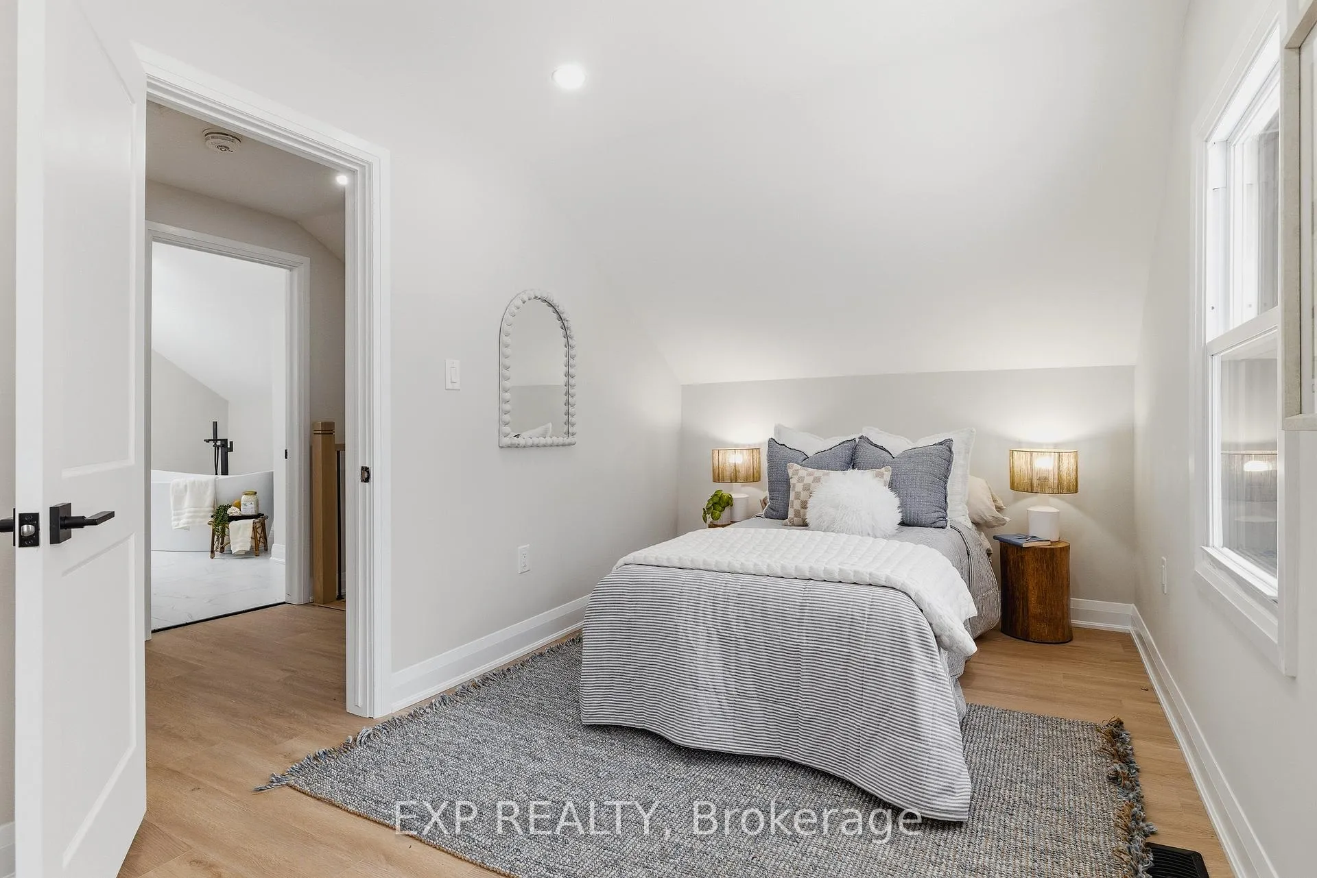 Photo 26 of 18 Foster Avenue, Guelph, Downtown — HOMEH