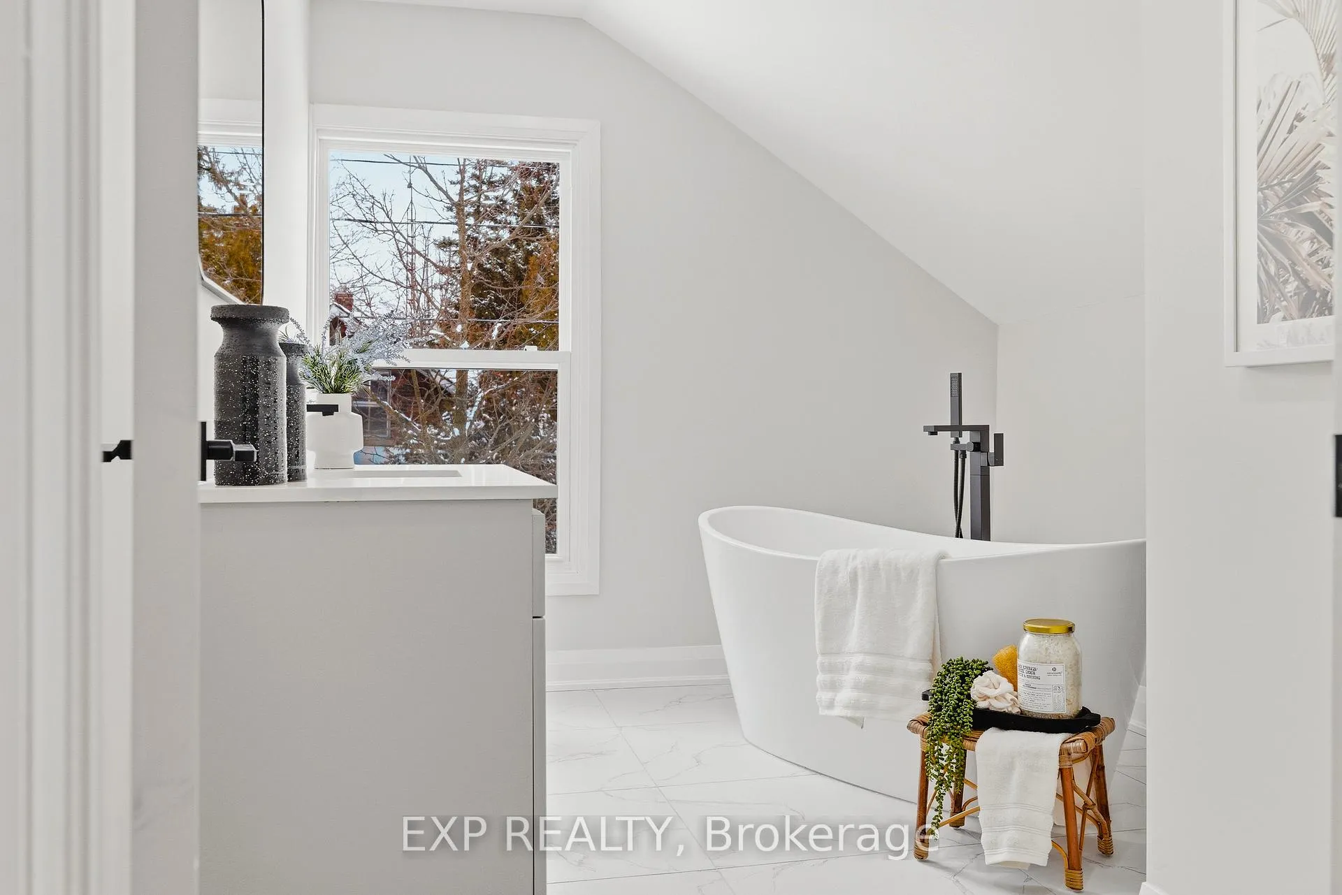 Photo 30 of 18 Foster Avenue, Guelph, Downtown — HOMEH