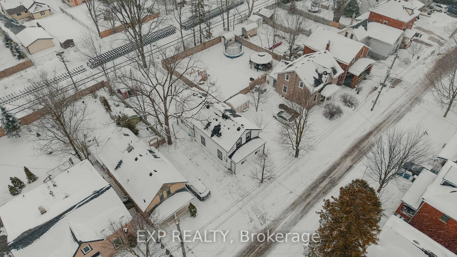 Photo 32 of 18 Foster Avenue, Guelph, Downtown — HOMEH