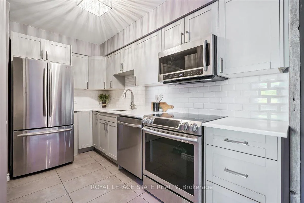 Photo 4 of Unit 7, 912 Rymal Road E, Hamilton, Broughton — HOMEH