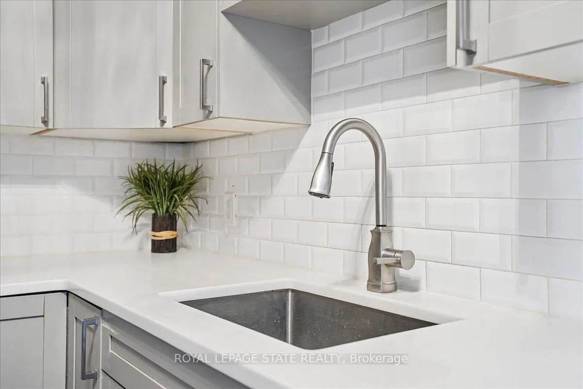Photo 24 of Unit 7, 912 Rymal Road E, Hamilton, Broughton — HOMEH